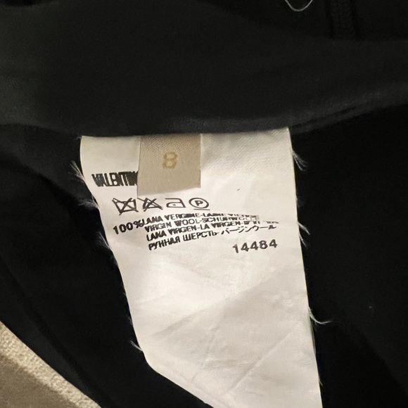 EUC BLACK VALENTINO PENCIL SKIRT SIZE 8 - Picture 2 of 4